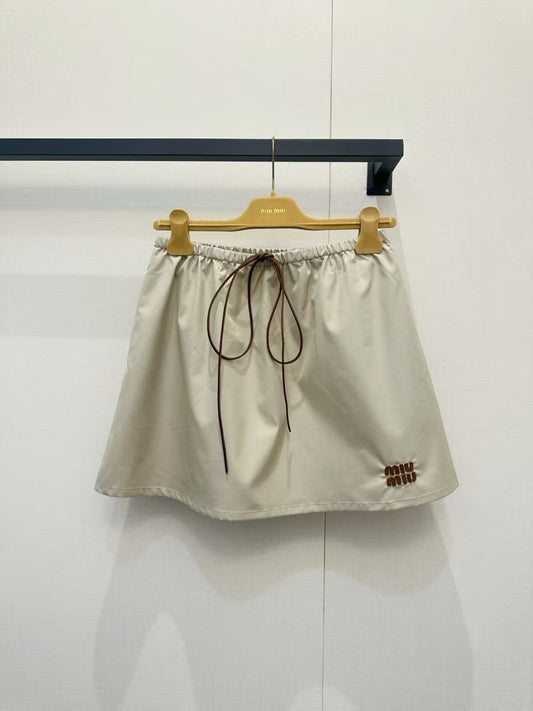 26SS Color-blocked Beige Mini Skirt
