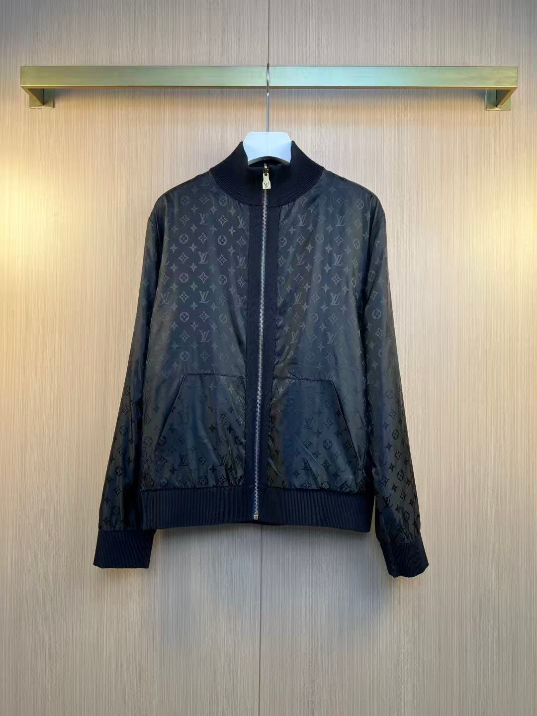 26SS Letter-Print Reversible Jacket