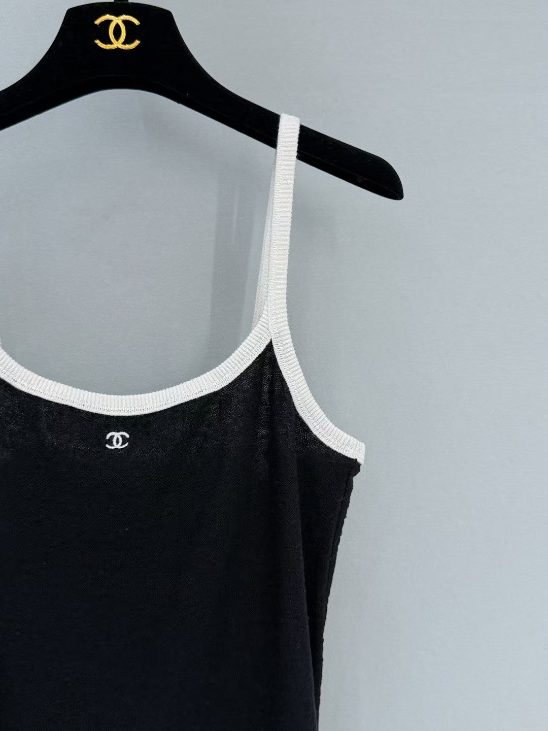 26SS Solid-Color Spaghetti-Strap Camisole
