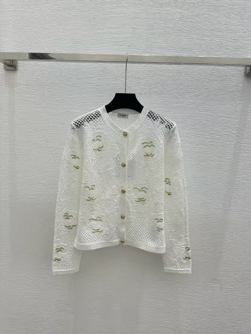 26SS Contrast-Color Camellia Openwork Knit Cardigan