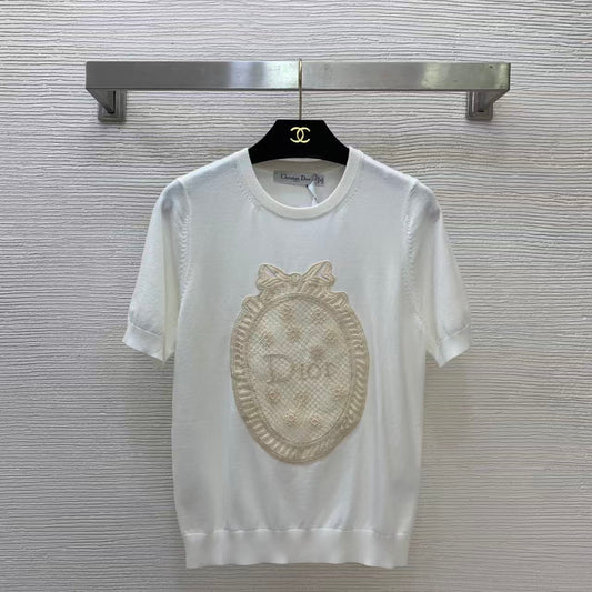 26SS Short-Sleeve Knitted Top with Lettering