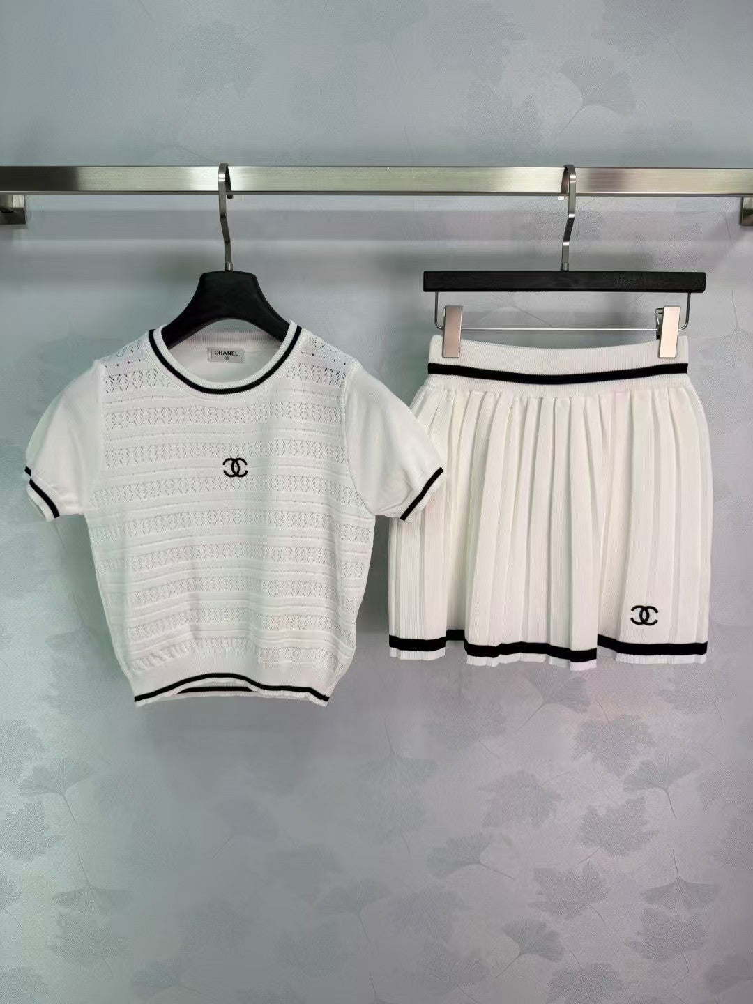 26SS Crewneck Short-Sleeve Top + Pleated Skirt Set