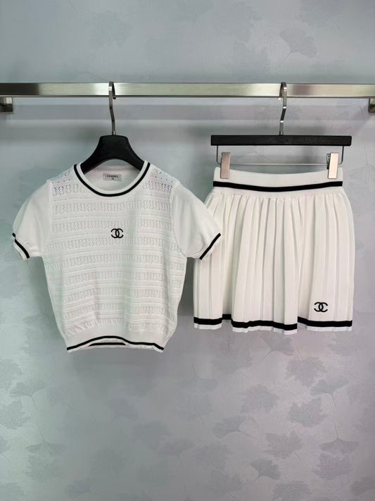 26SS Crewneck Short-Sleeve Top + Pleated Skirt Set