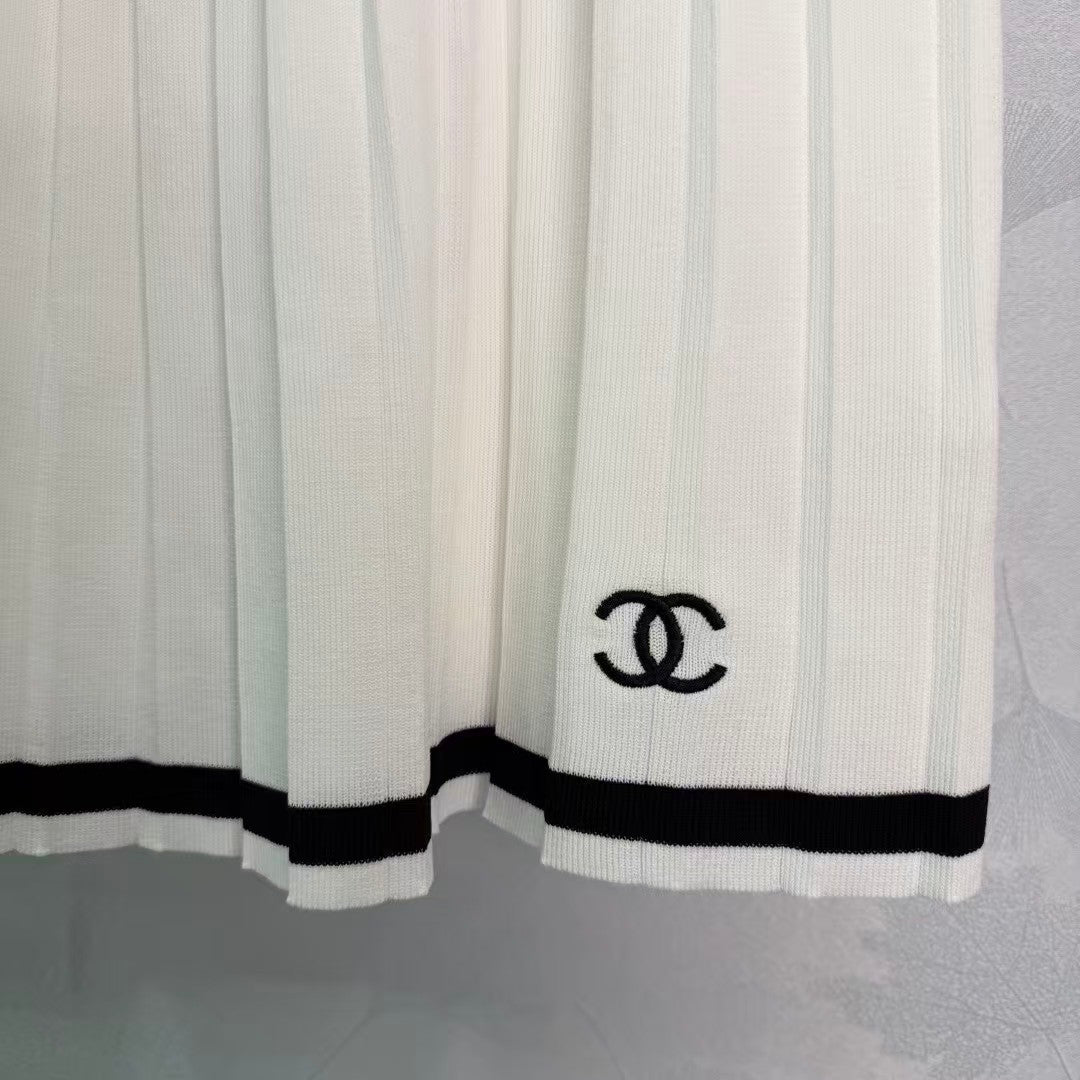 26SS Crewneck Short-Sleeve Top + Pleated Skirt Set