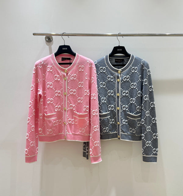 Neuer Wollcardigan mit Reißverschluss, bedruckt mit goldenen Knöpfen,