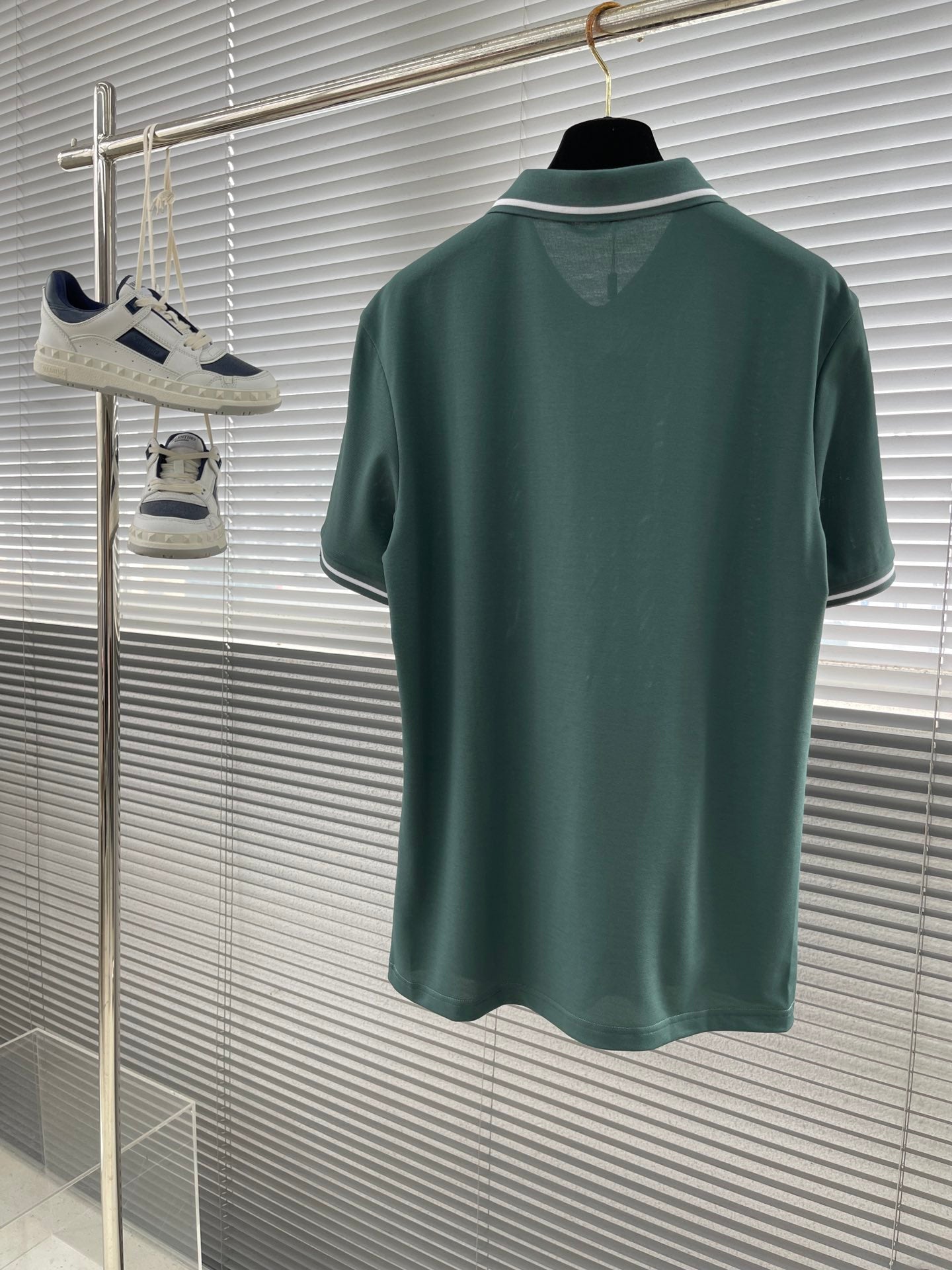 classic embroidered short-sleeved polo shirt