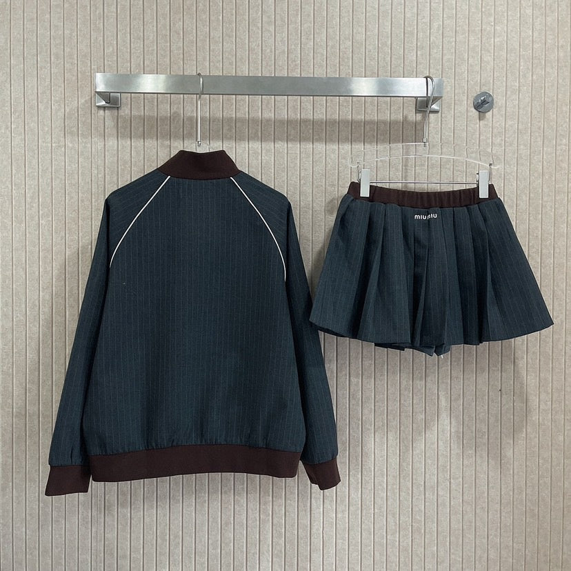 Vertical striped jacket+half skirt combination