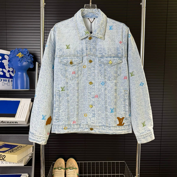 Small flower embroidery washed denim denim jacket