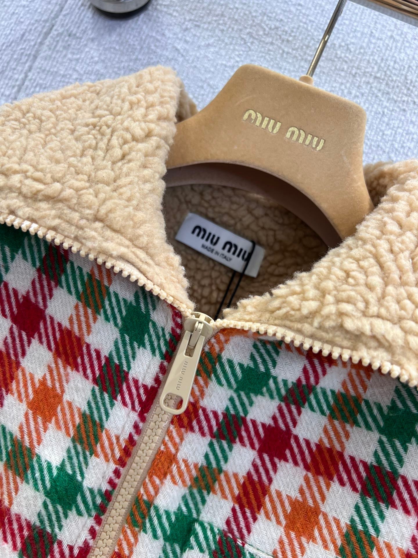 New autumn and winter colored plaid lambhair collar jacket jacket