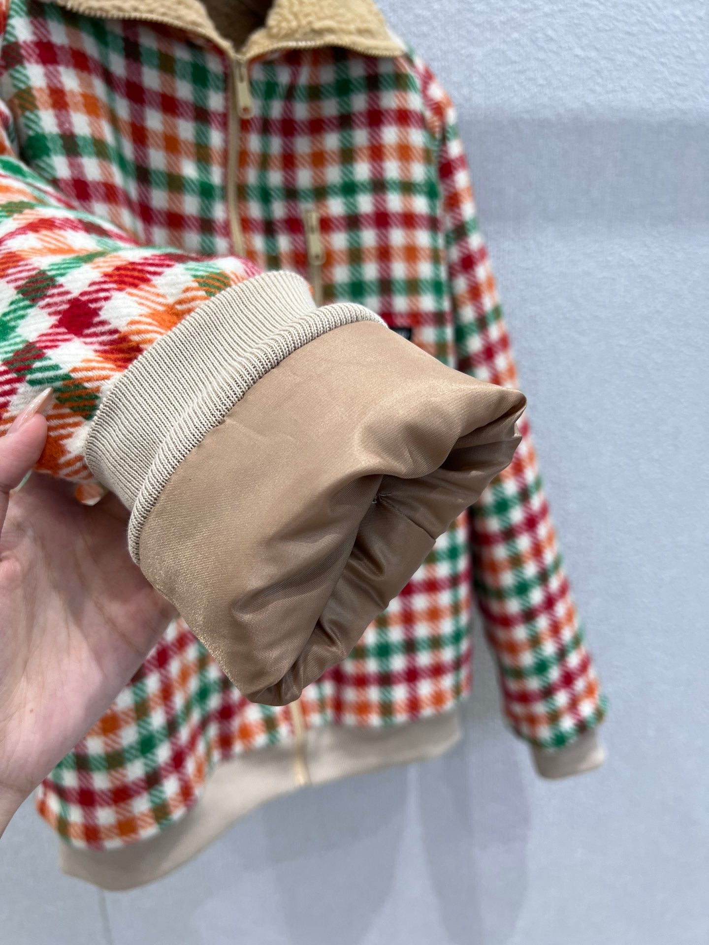 New autumn and winter colored plaid lambhair collar jacket jacket