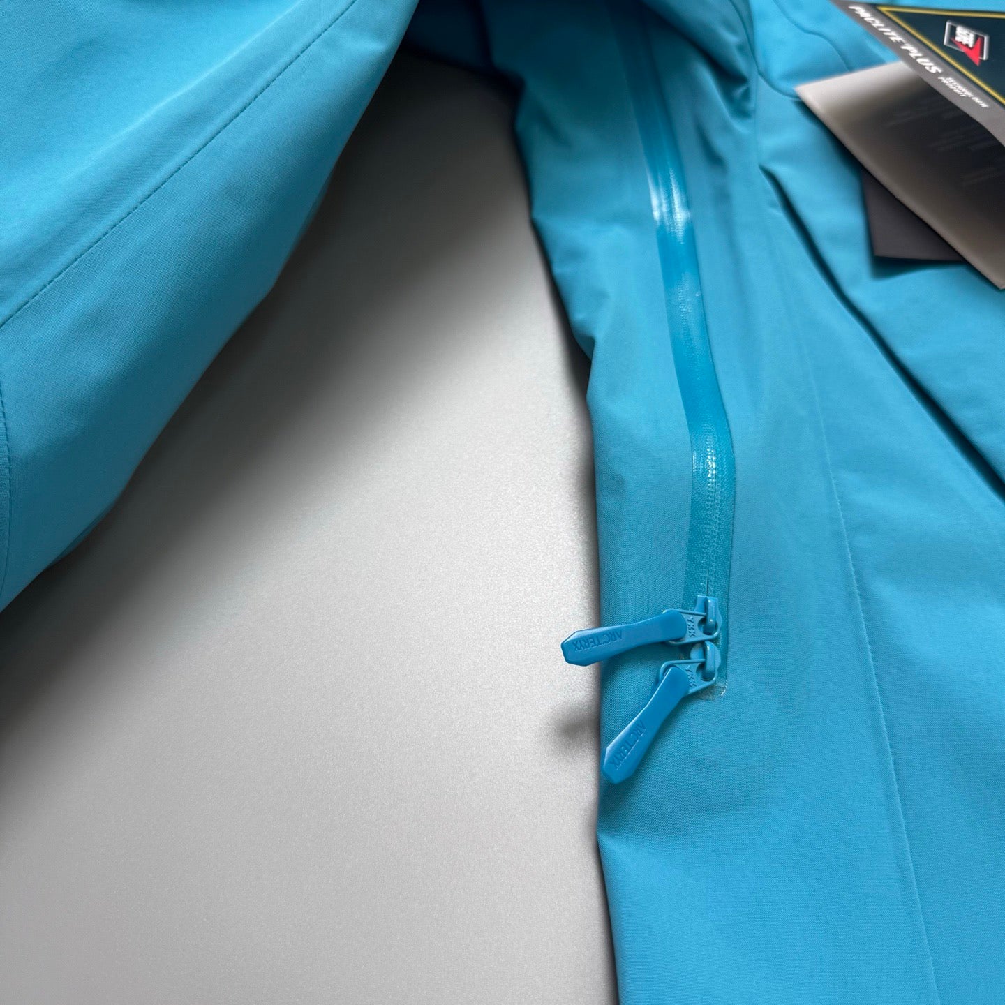 Hard shell top outdoor protection king submachine jacket