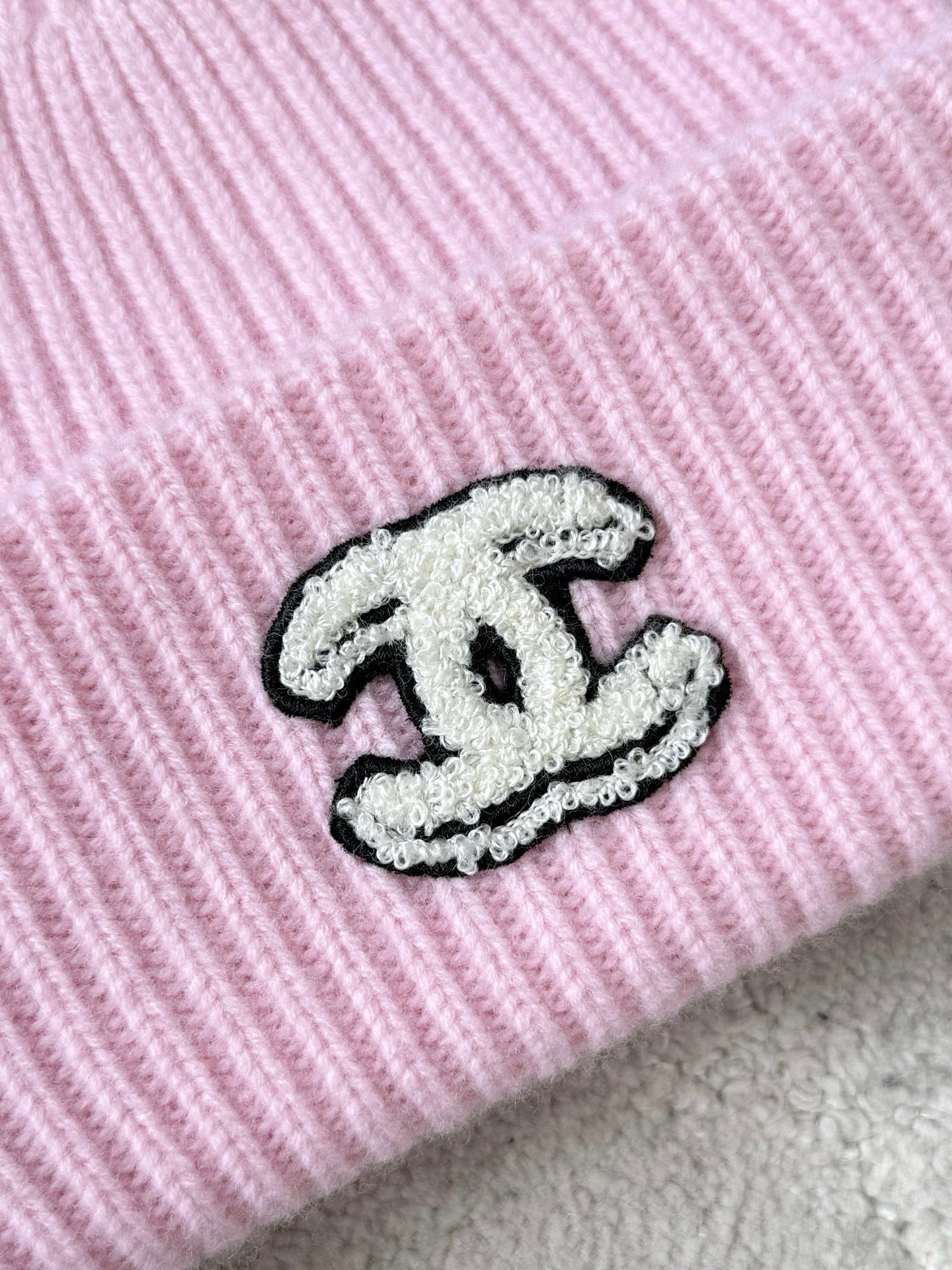 25 new pure wool letter embroidery rolled edge knitted cold hat