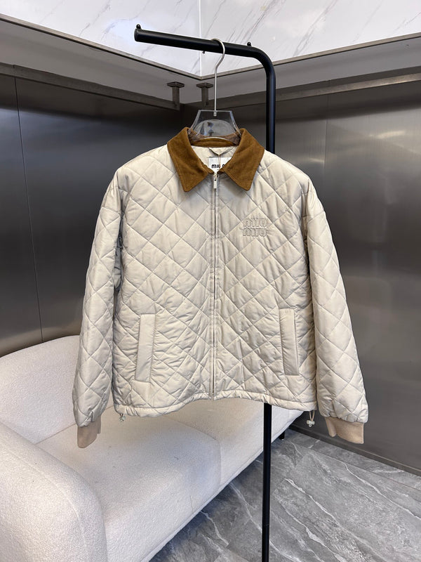 Diamond patterned lapel jacket