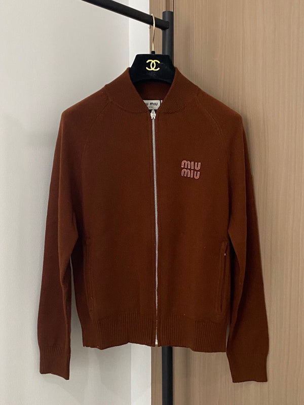 Reduced age Maillard long sleeved wool zipper cardigan