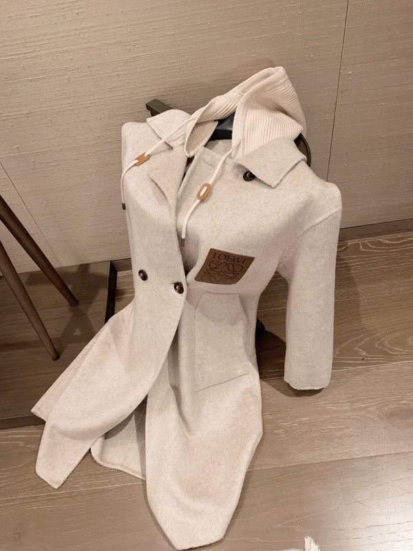 Simple and atmospheric design wool coat