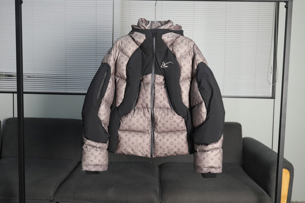 Temperature sensitive color changing black technology warm down jacket