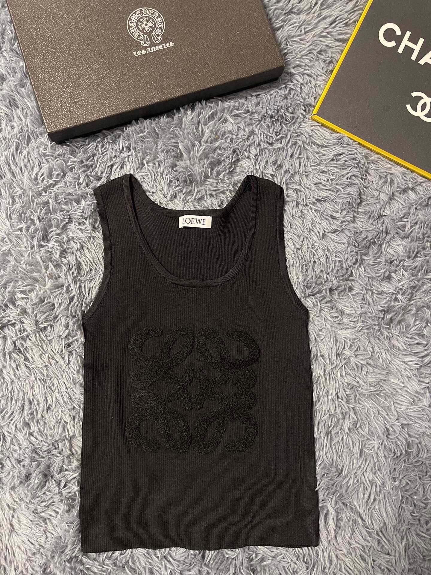 New simple 3D logo printed vest