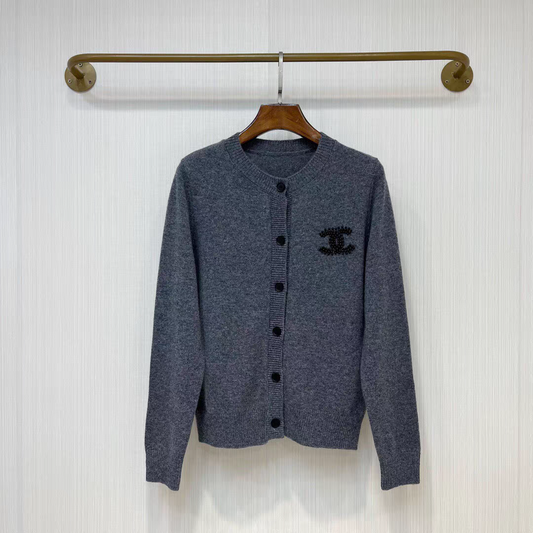 Double C logo knitted soft cardigan