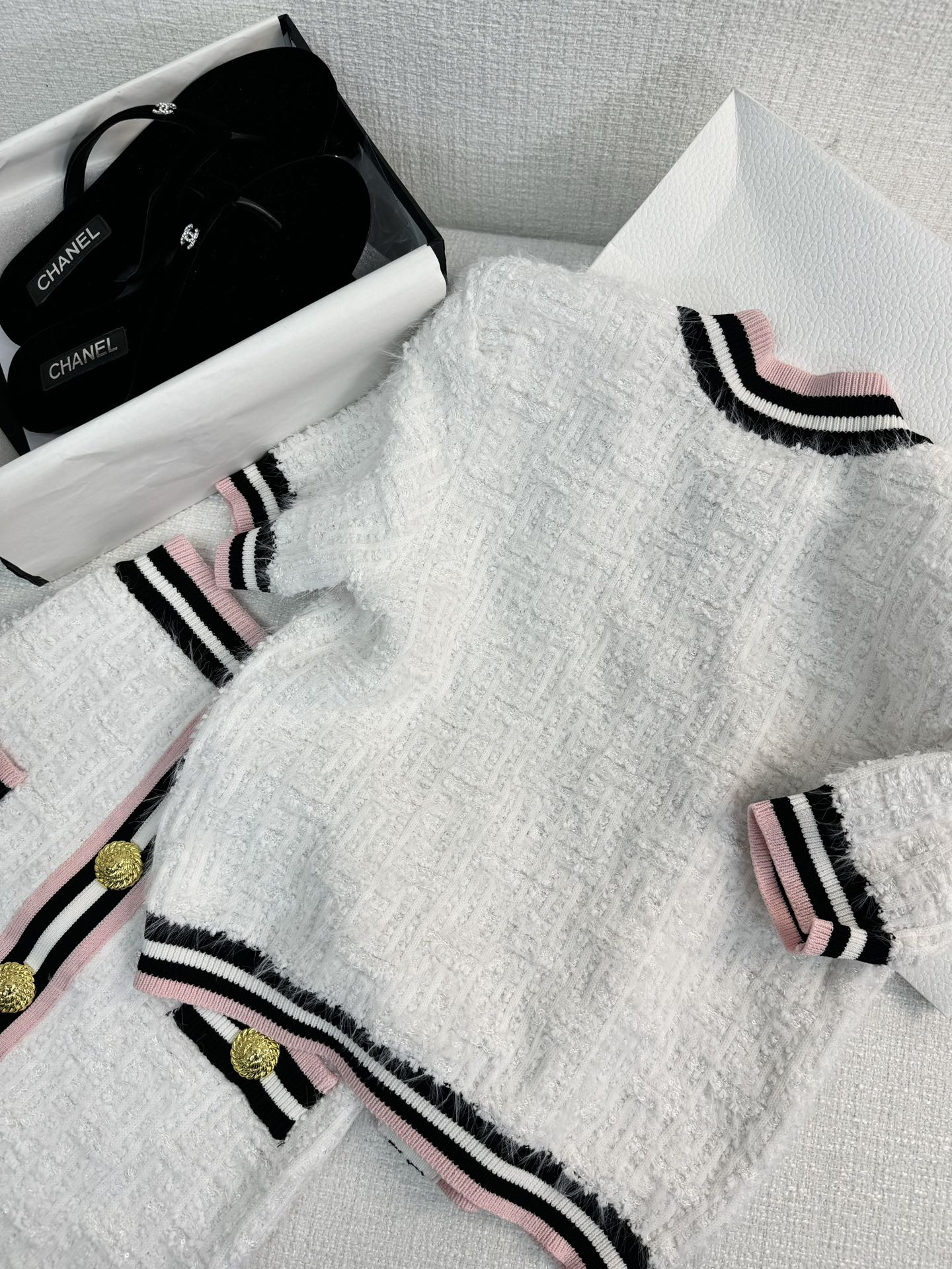 Striped trim pink short sleeves