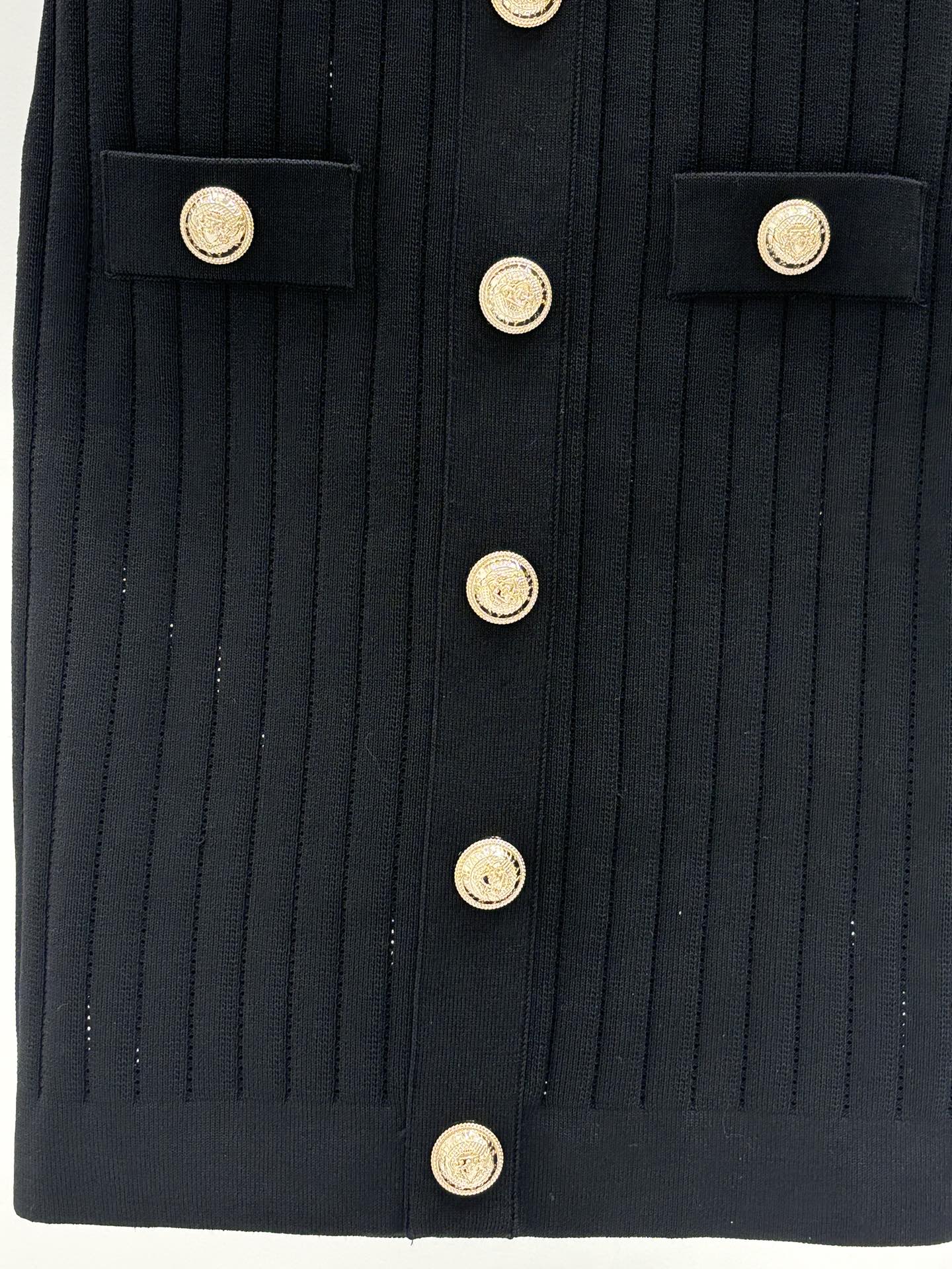 Temperament heavy buttoned slim fit knitted dress