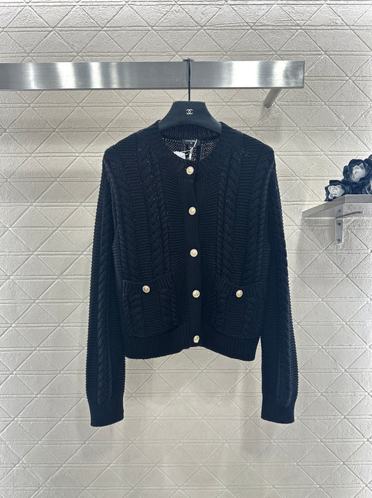 Round-neck cable knit cardigan