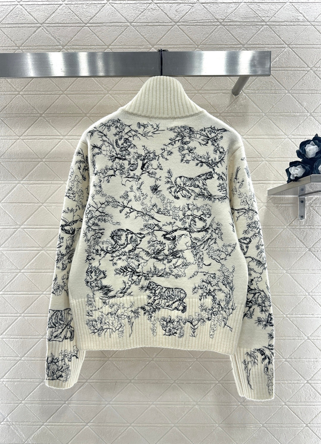 Embroidered jacquard knit zip-up jacket
