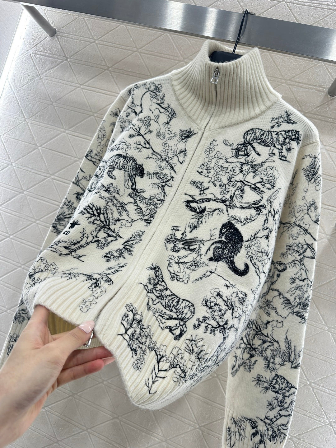 Embroidered jacquard knit zip-up jacket