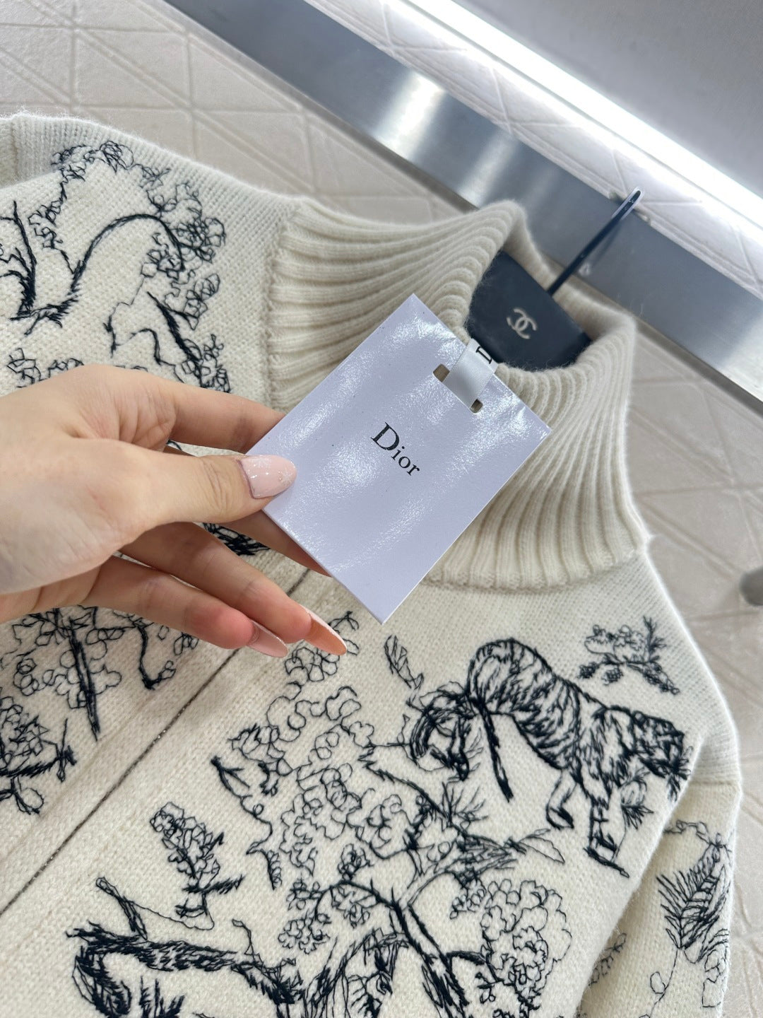 Embroidered jacquard knit zip-up jacket