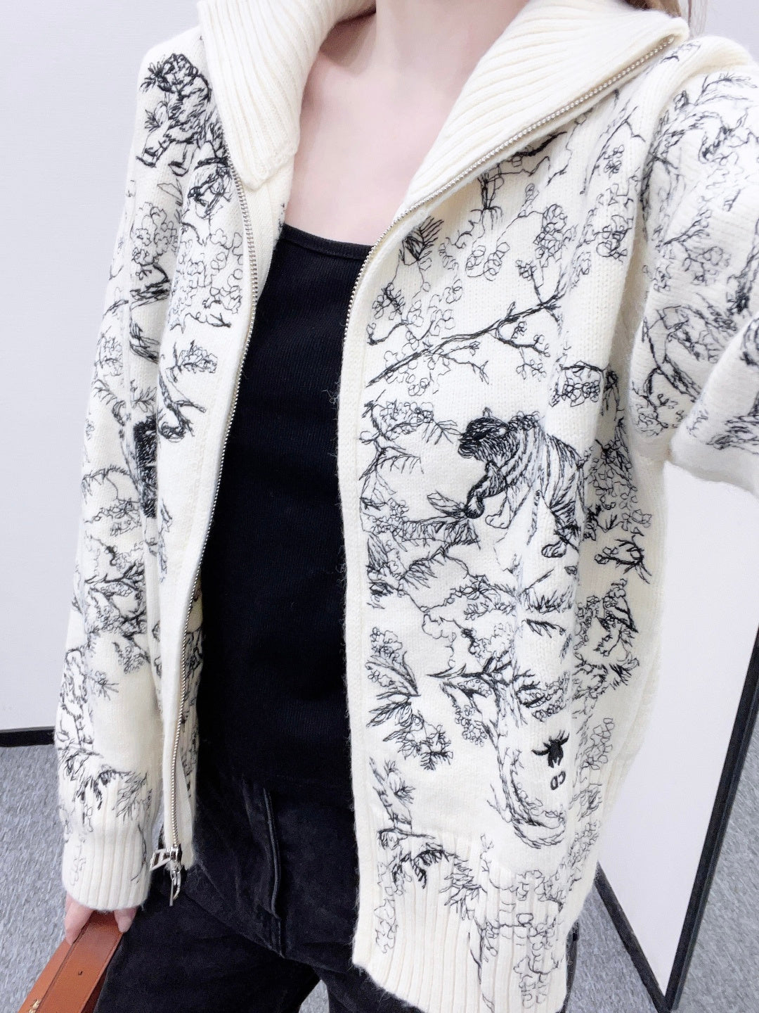 Embroidered jacquard knit zip-up jacket