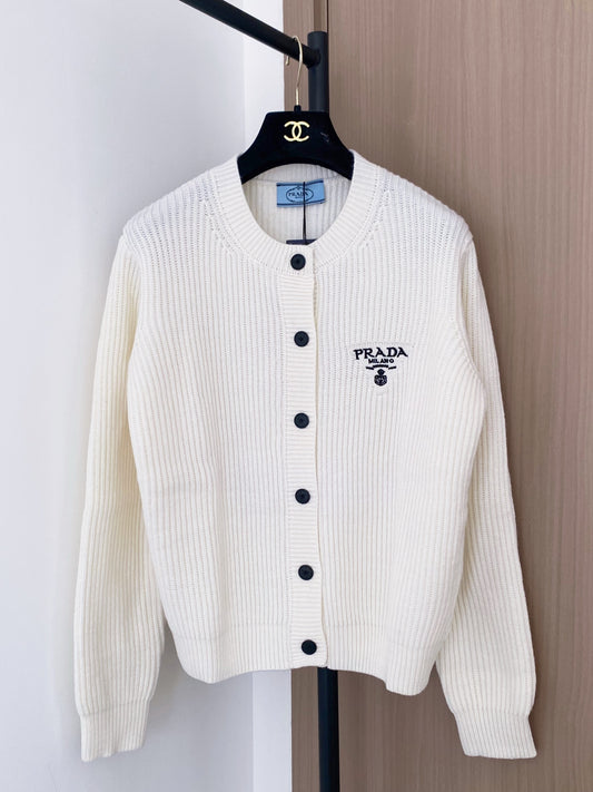 FW new knitted cardigan