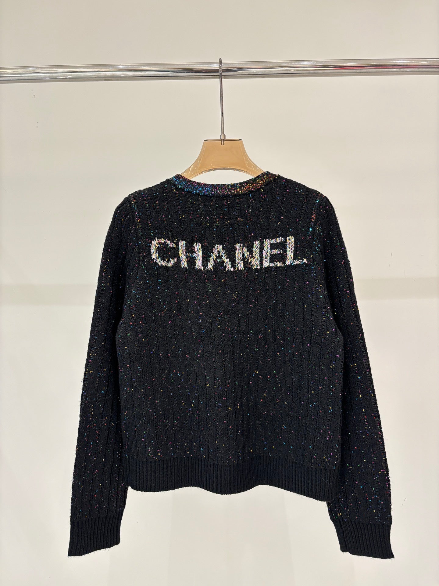 Logo contrasting color jacquard heavy-knit cardigan