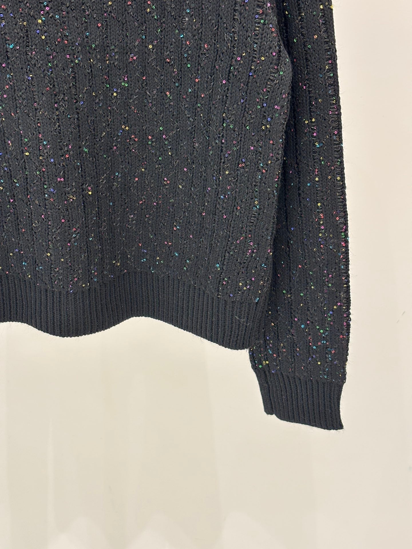 Logo contrasting color jacquard heavy-knit cardigan