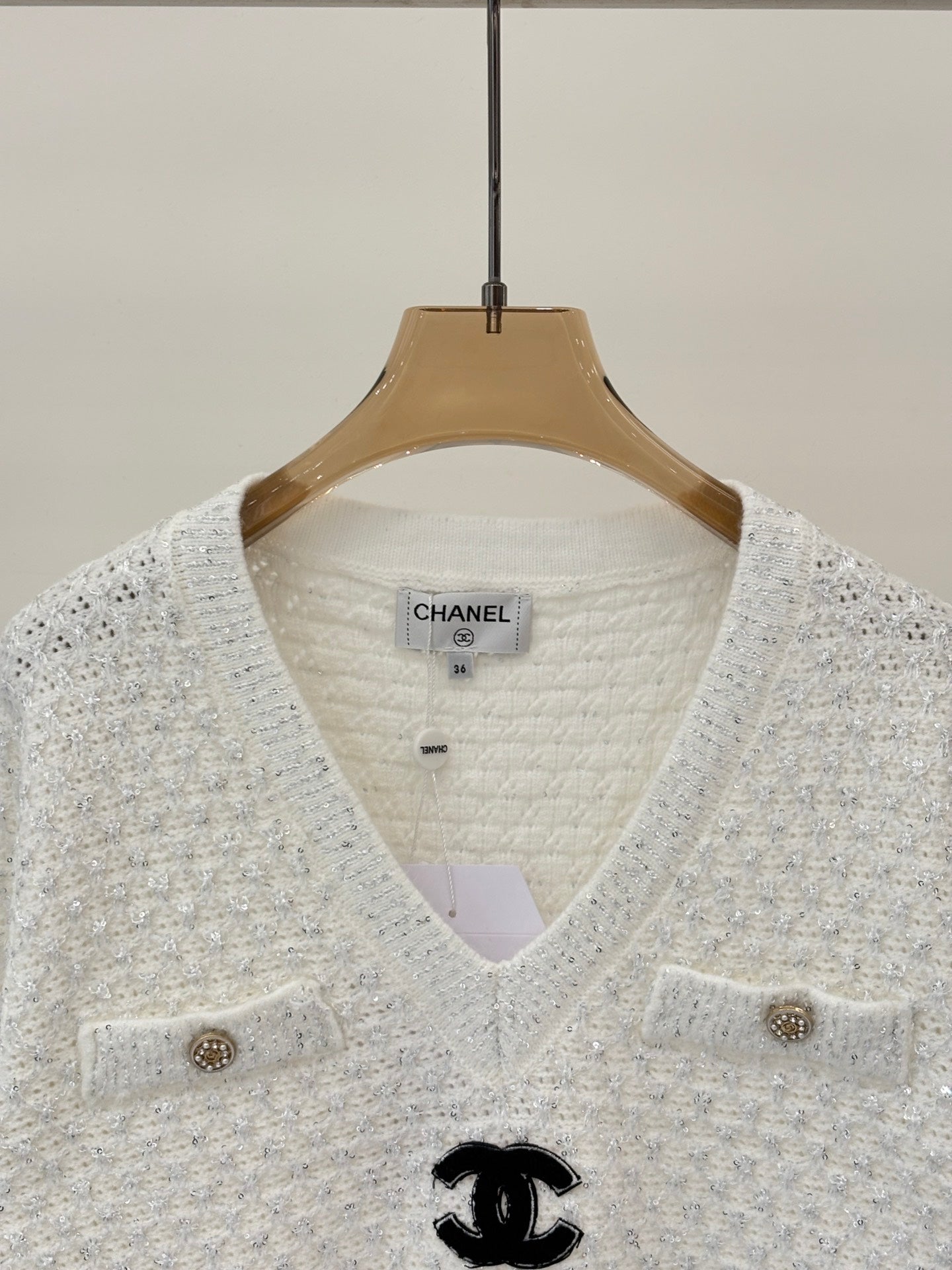 Three-dimensional jacquard heavy-duty knitted long-sleeved top