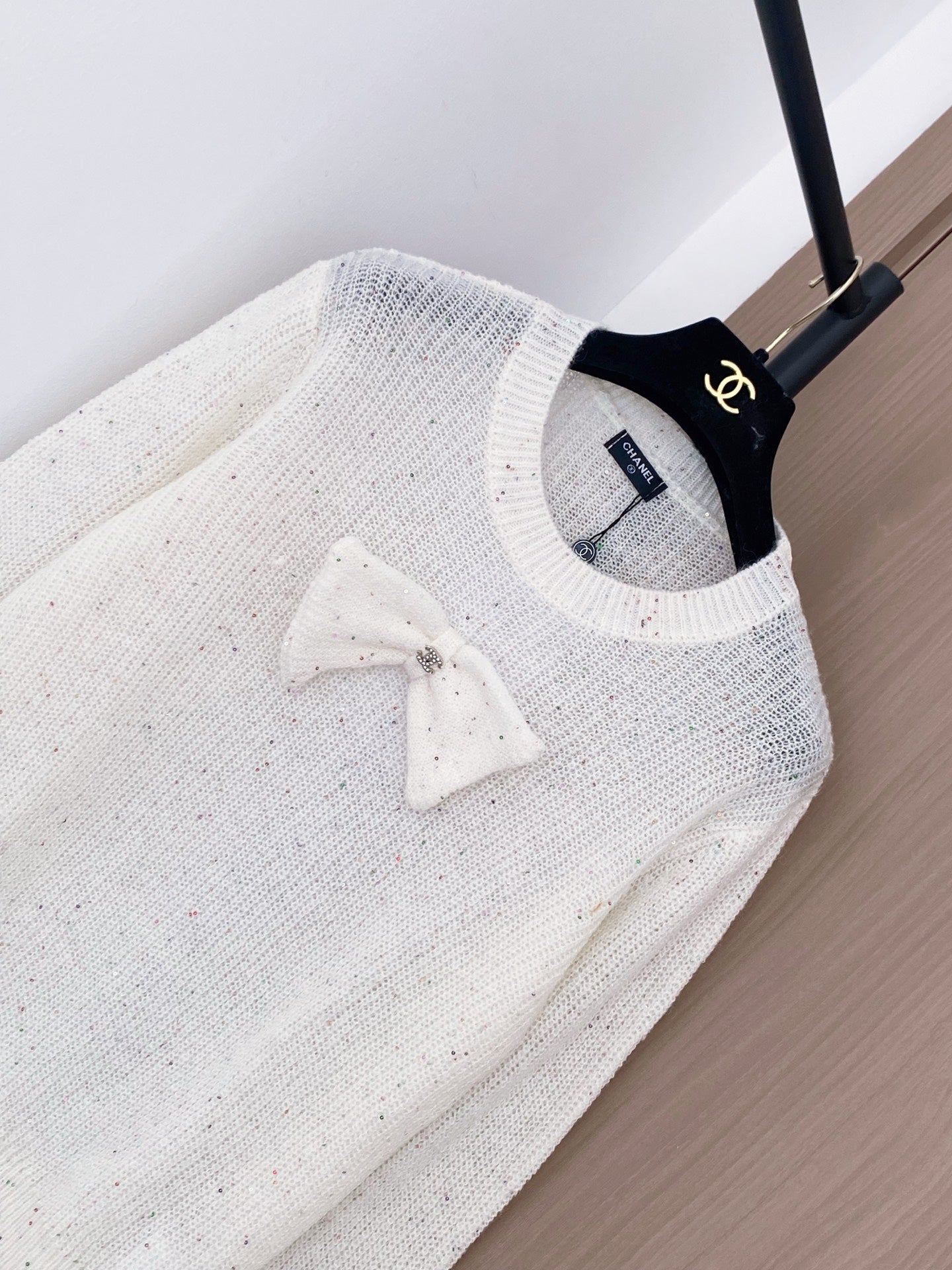 Bowknot sequined knitted long-sleeved top