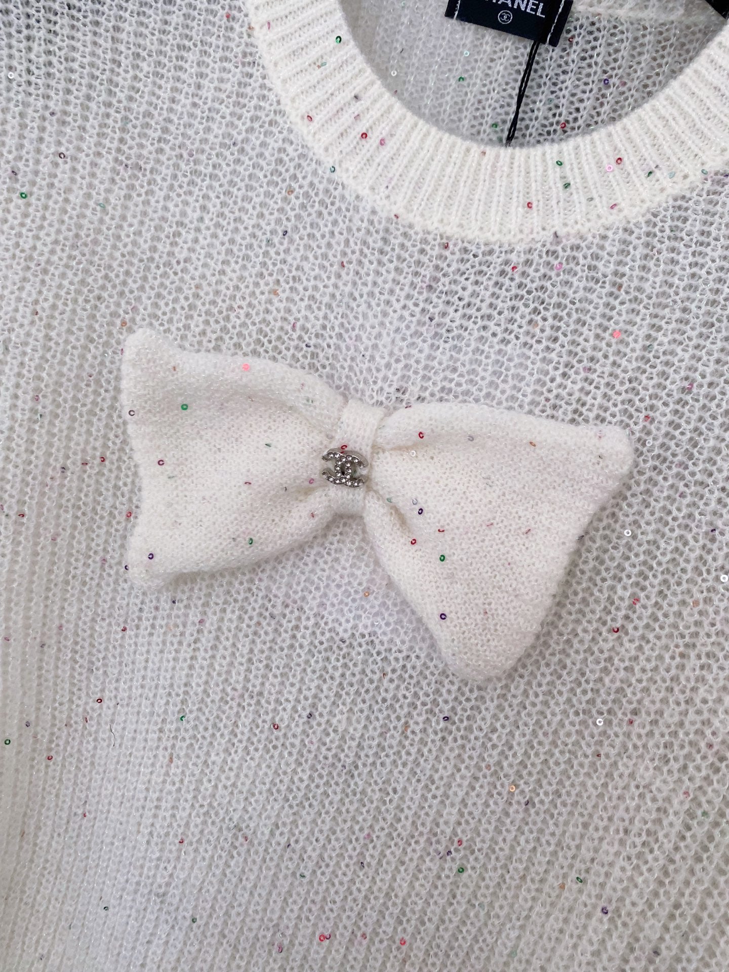 Bowknot sequined knitted short-sleeved top