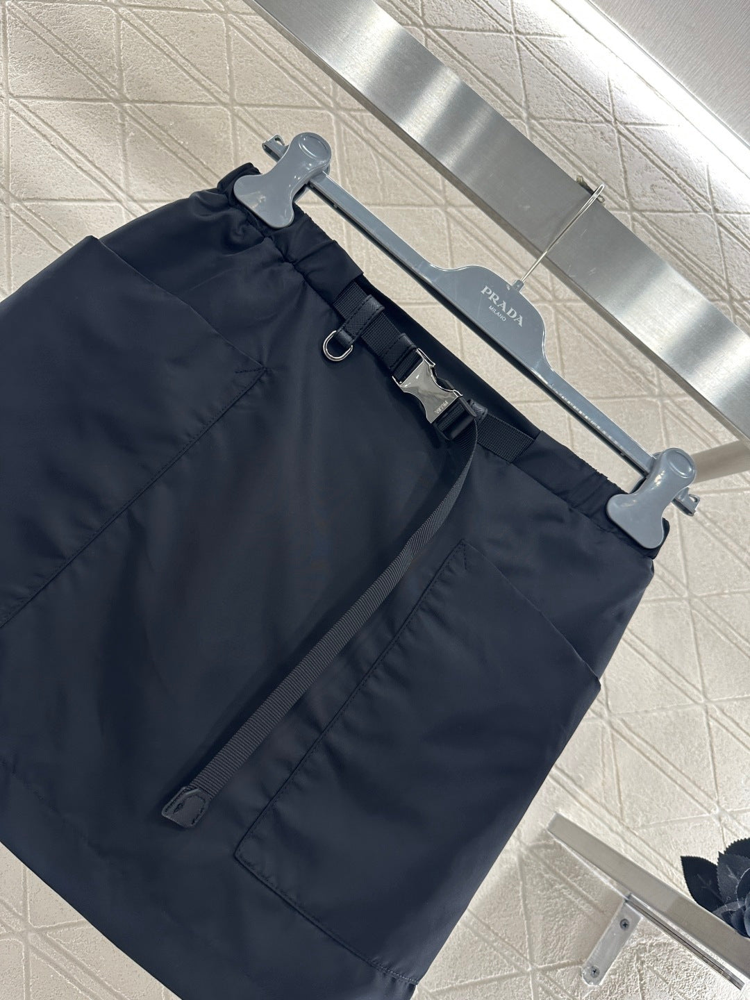 Workwear-style skirt with belt and pockets