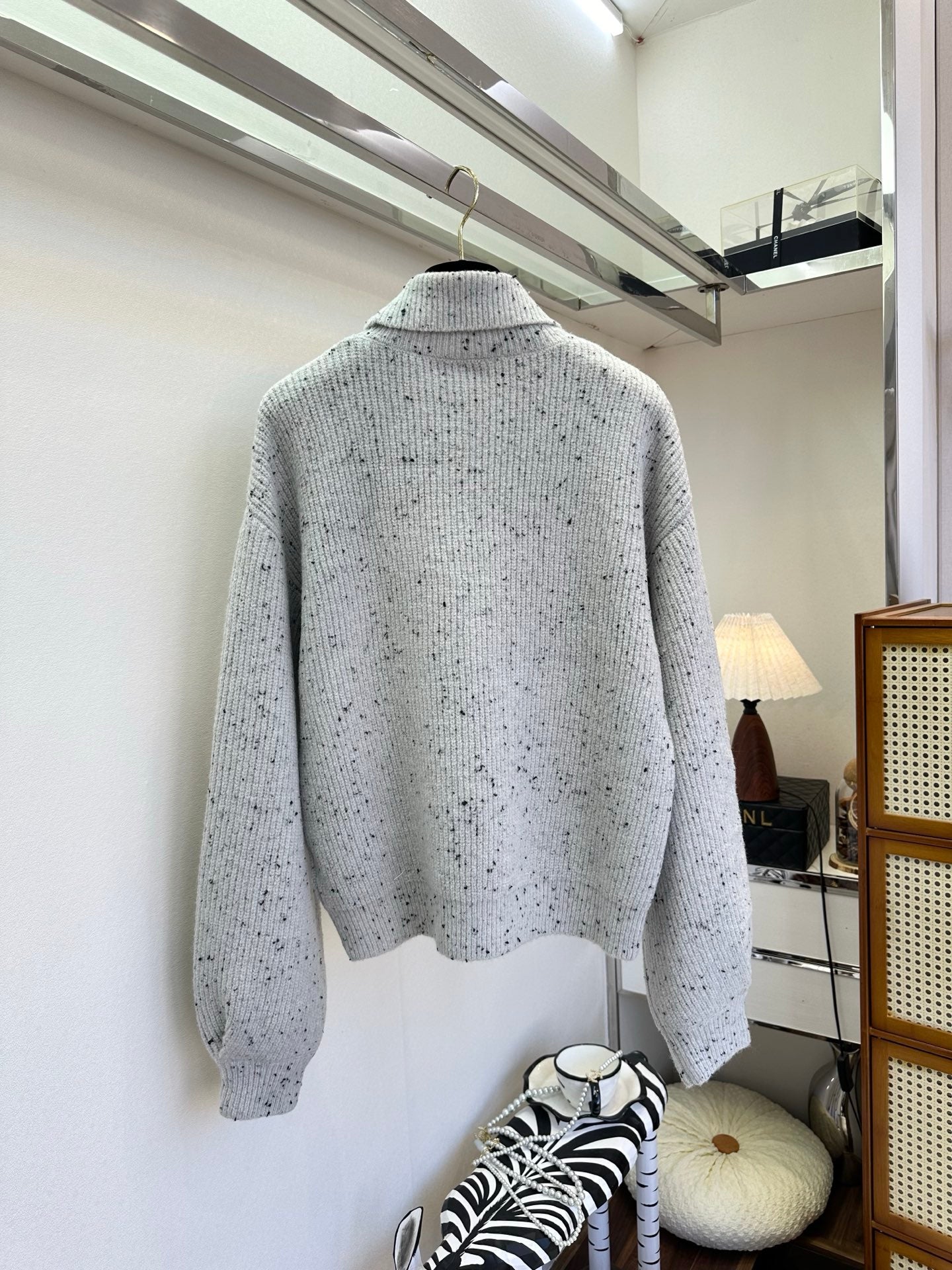 Gray polka dot knitted sweater