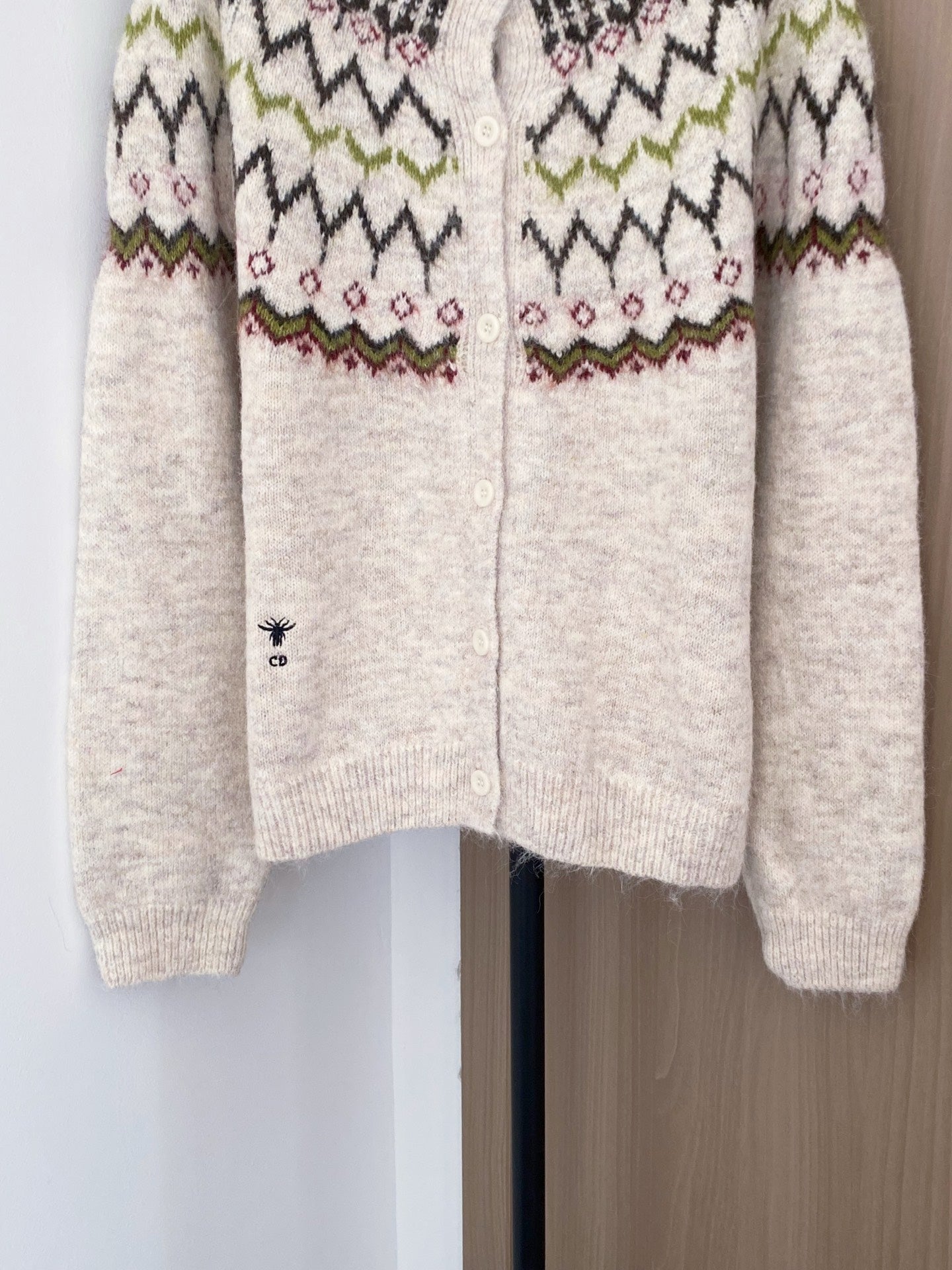 New contrasting color diamond pattern knitted cardigan