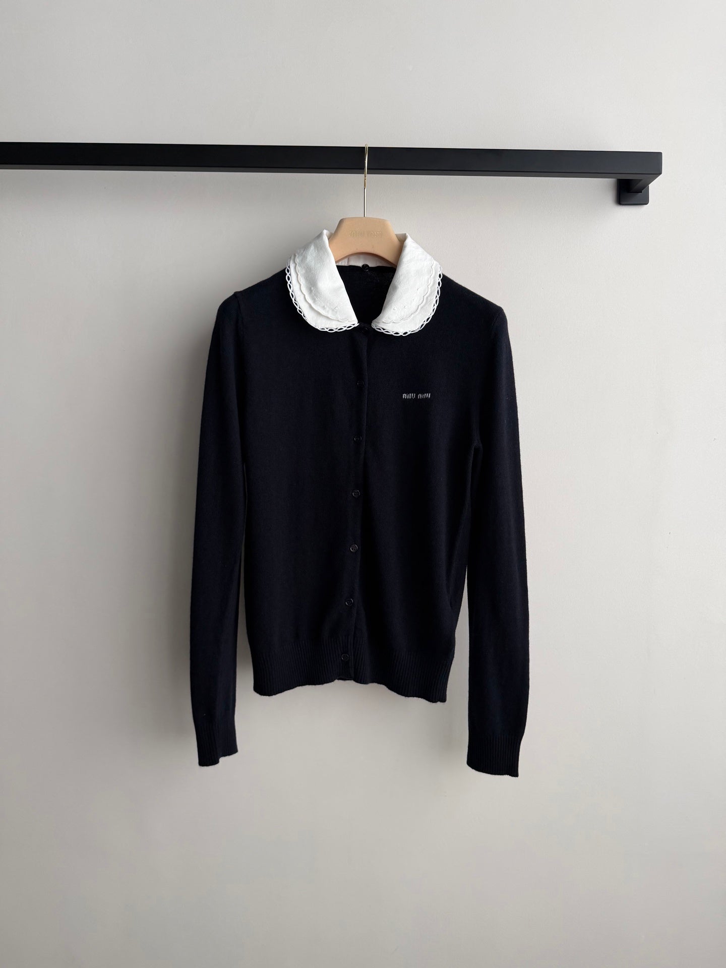 26 Detachable lace shirt collar knit cardigan