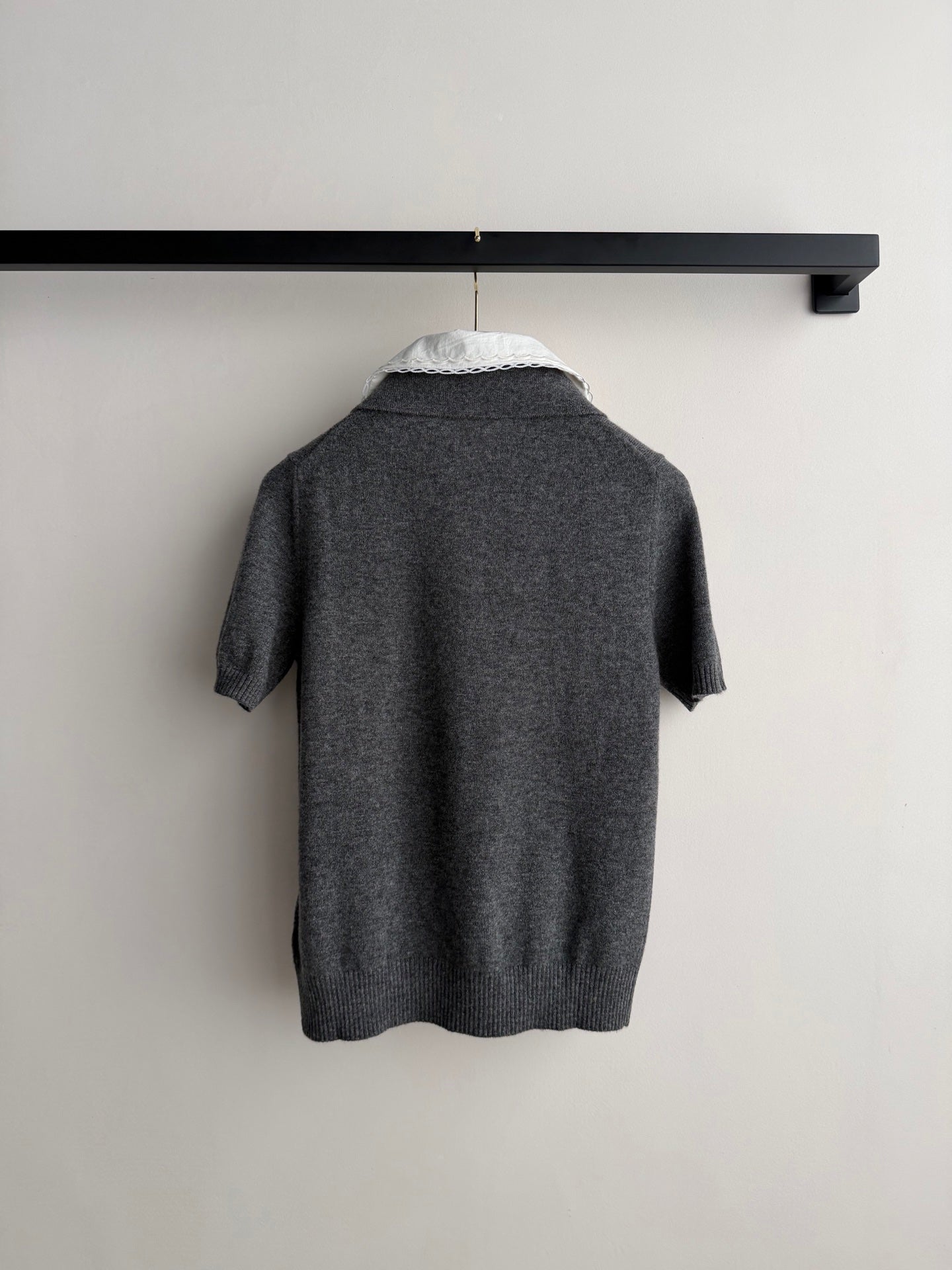 26 Detachable lace-trimmed shirt collar knit short-sleeved top