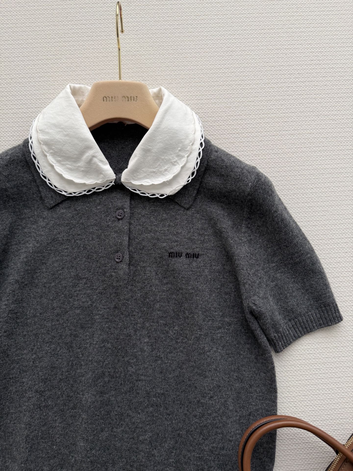 26 Detachable lace-trimmed shirt collar knit short-sleeved top