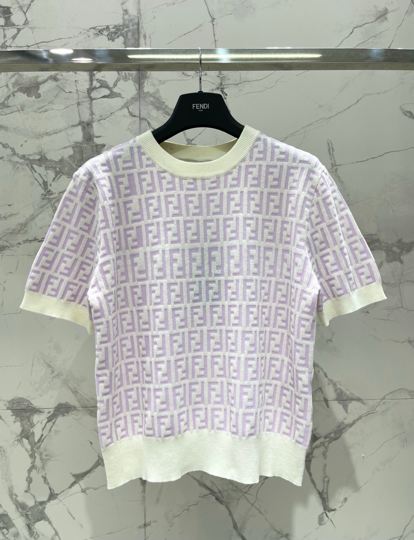 26 New Embossed Letter Knit Short-Sleeve T-Shirt