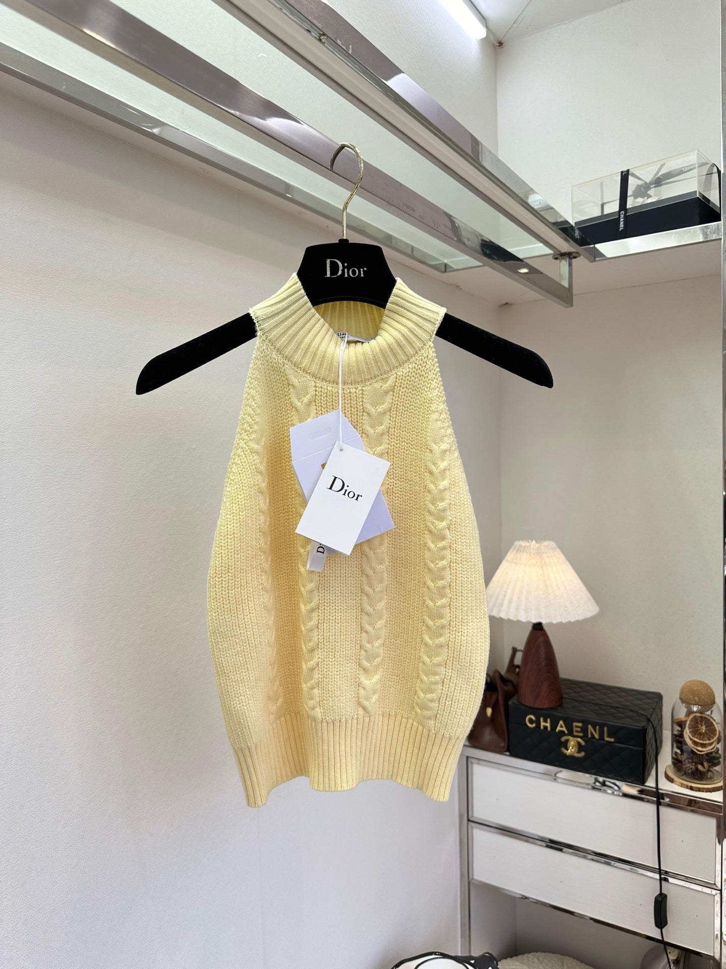 26 New Halter Neck Knit Top