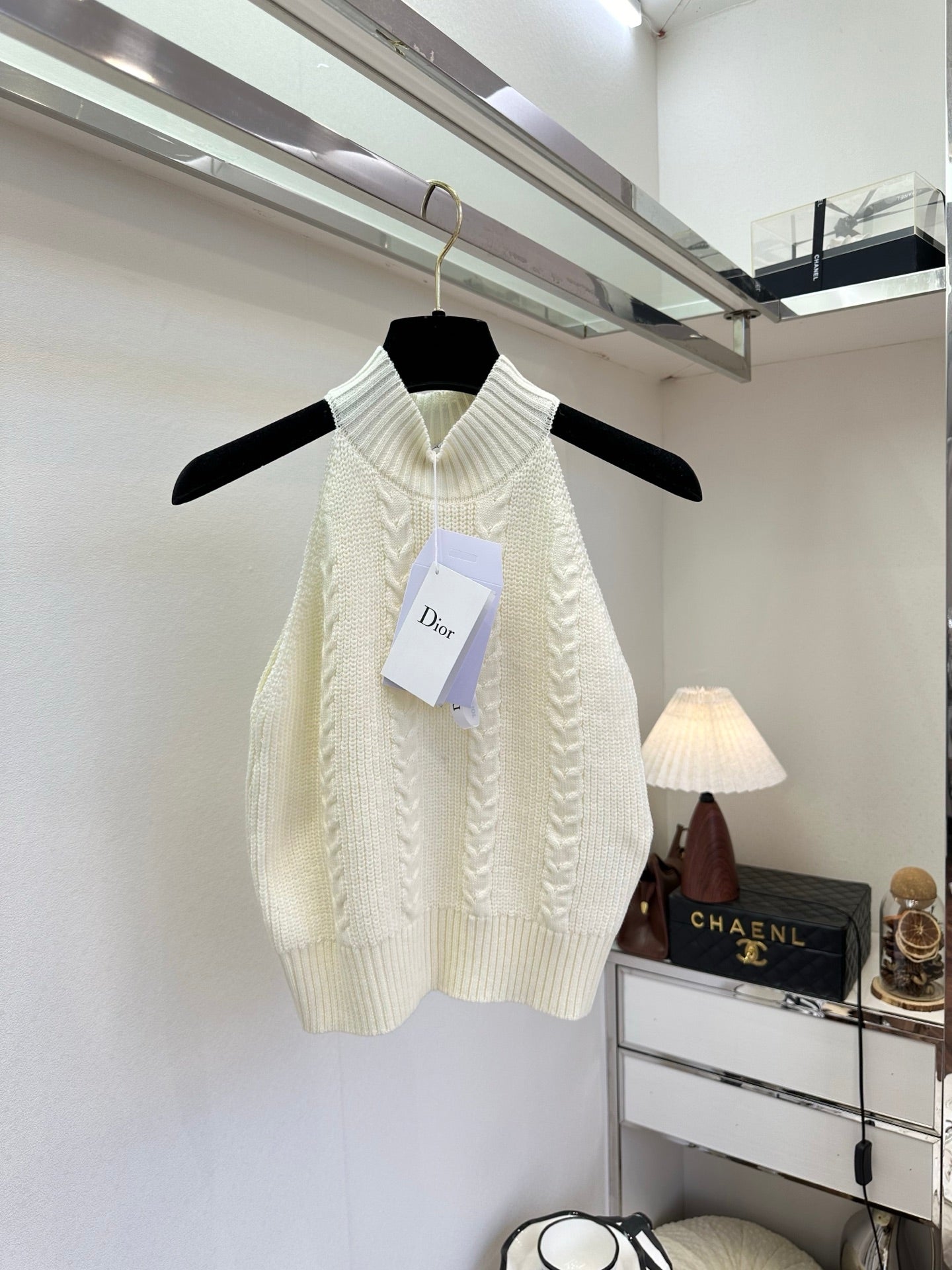 26 New Halter Neck Knit Top