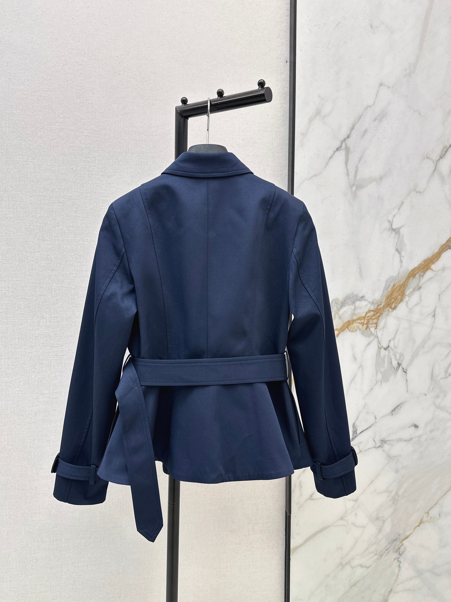 2026 New Style Bee Embroidered Trench Coat
