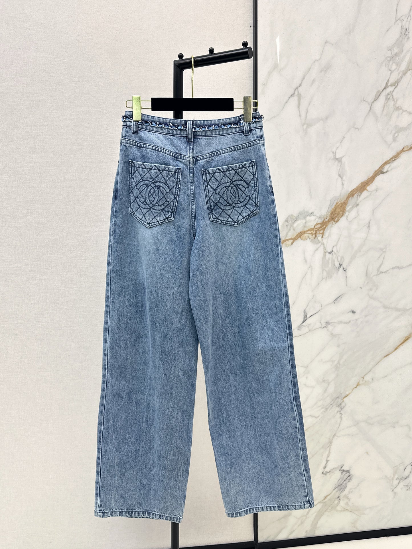 26 Latest-Style Vintage Washed Denim Jeans