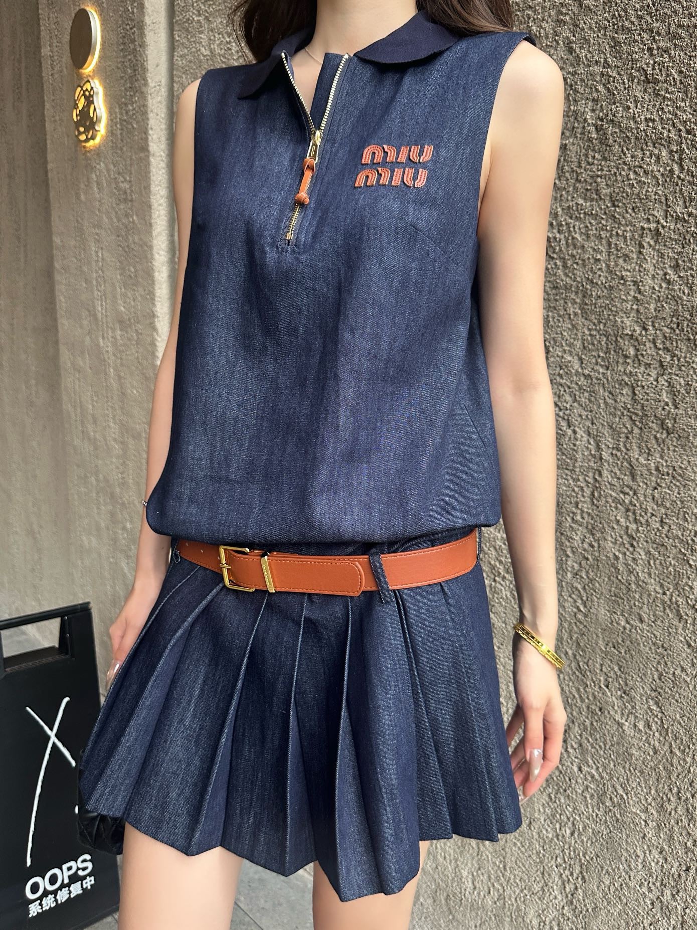 26 New Denim Sleeveless Pleated Dress