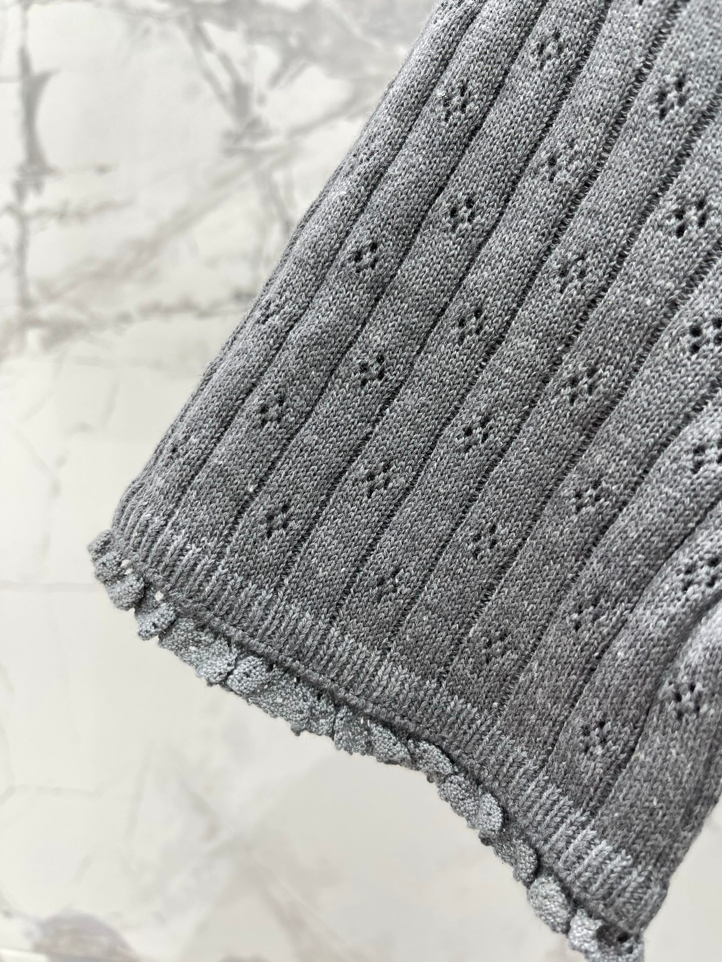 26 New Style Ribbed Knit Sweater with Lace Trim