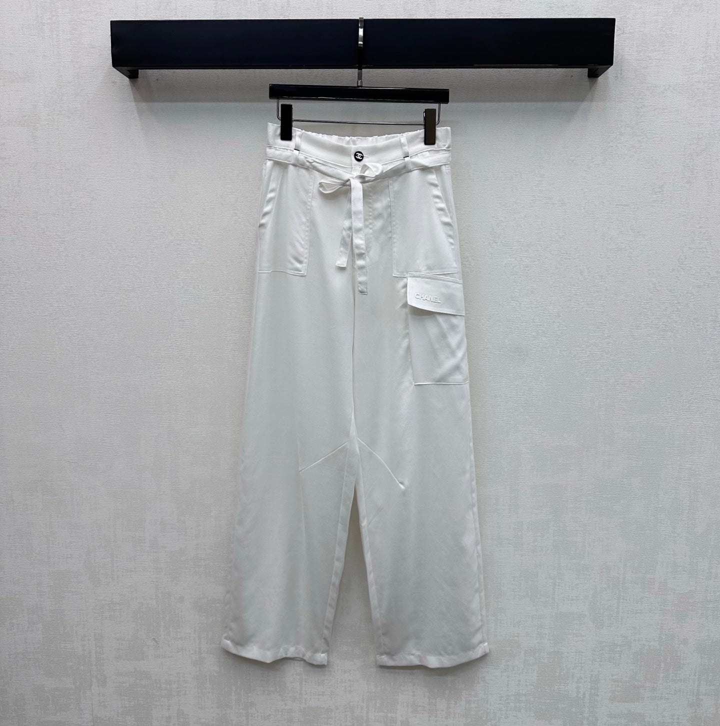 26. Straight-Leg Trousers with Drawstring Waist