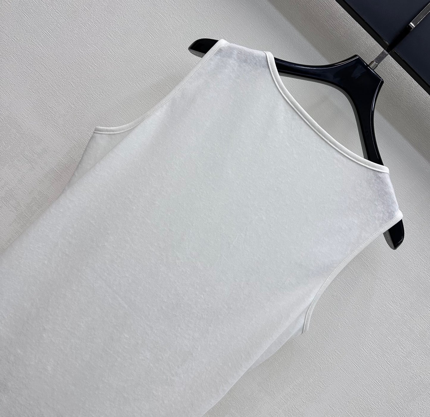 26 New Style Embroidered Logo Vest